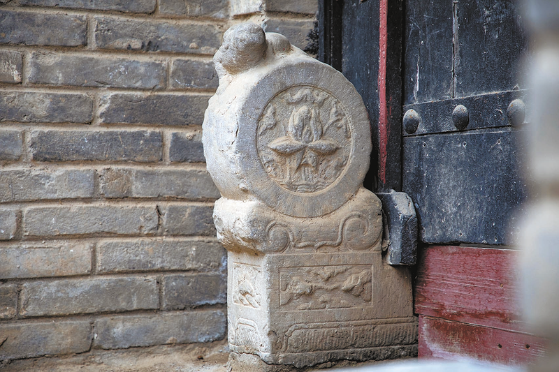 1761698228128320.png 石墩.png